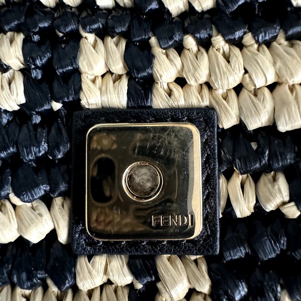 NEW Fendi Raffia Vitello Grace FF Crochet Baguette Natural Black Crossbody Bag - Picture 8 of 14